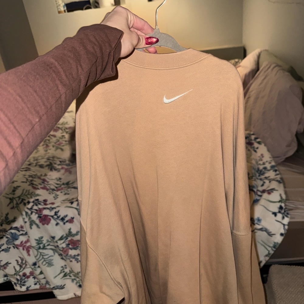 Nike Beige Sweatshirt